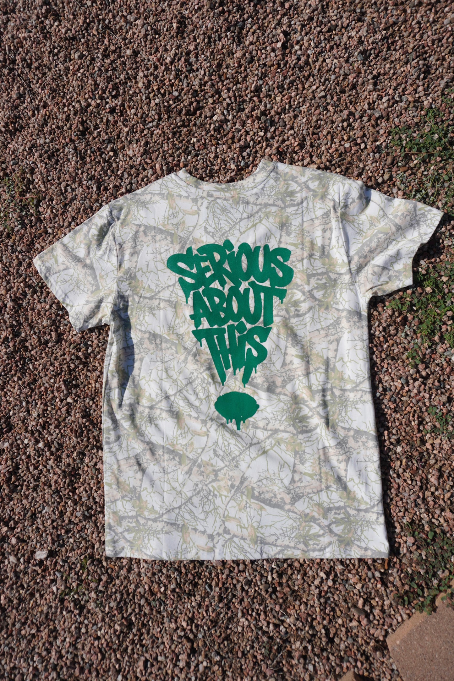 “!” - mossy oak Camo t shirt